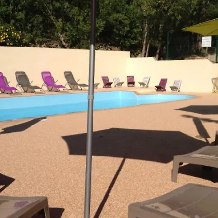 Avec Terrasse A - 3 Personnes - Api-1-52-1057 Soubes