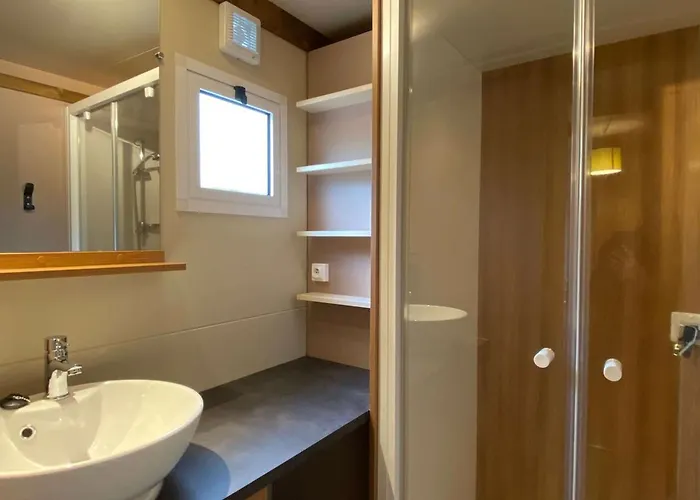 Avec Terrasse A - 3 Personnes - Api-1-52-1057 キャンプ場 Soubès